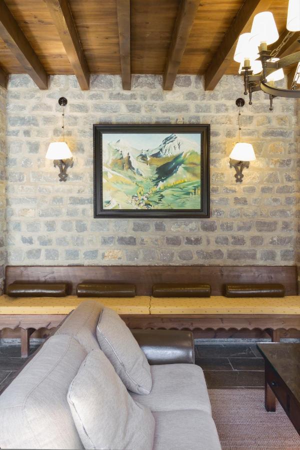 La Hospederia De Country house *